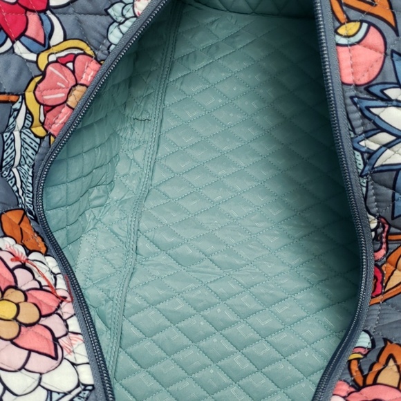 **Not Available**Vera Bradley Large Travel Duffel - Picture 5 of 8